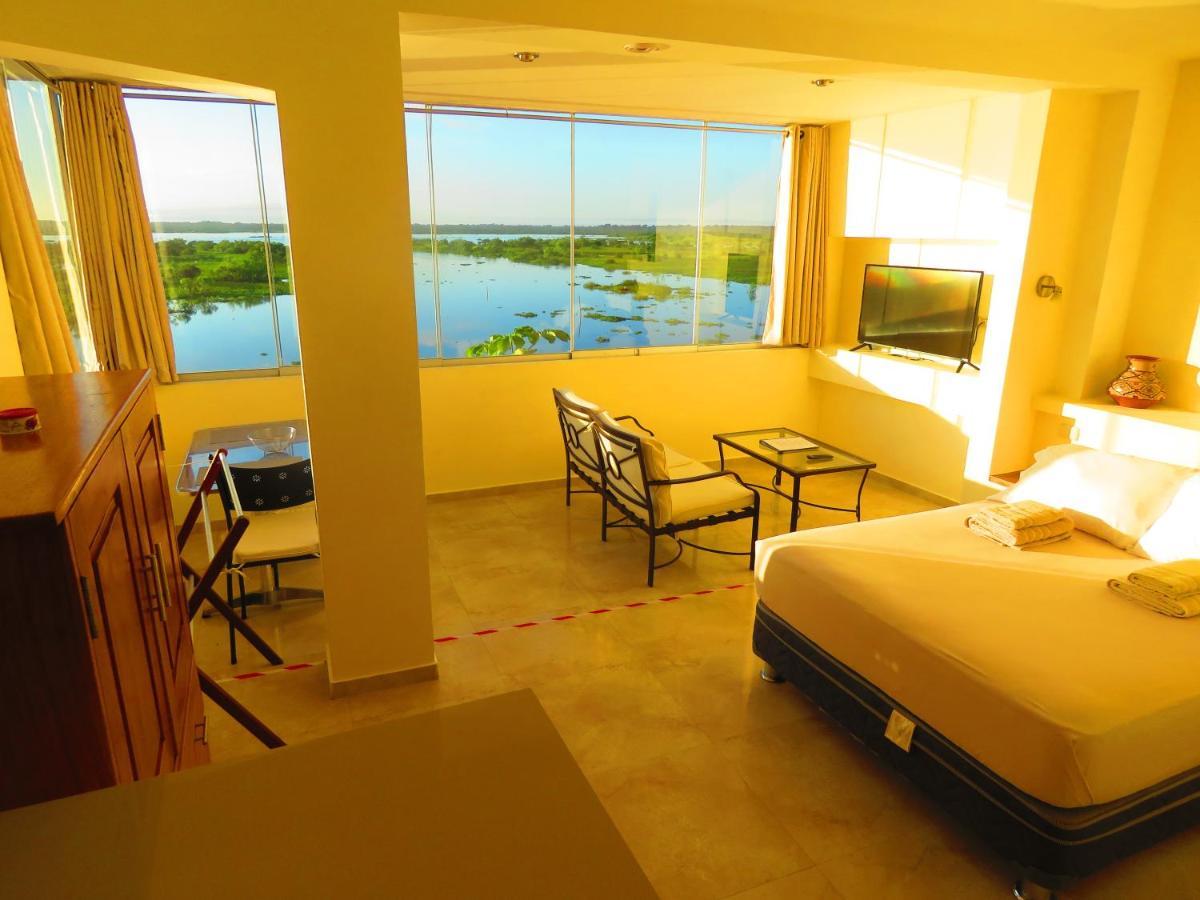 Boulevard 251 Riverside Apartments إكيتوس المظهر الخارجي الصورة