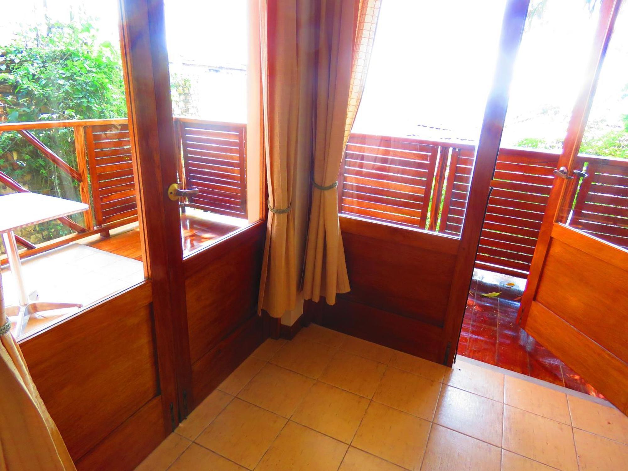 Boulevard 251 Riverside Apartments إكيتوس الغرفة الصورة